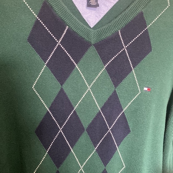 Tommy Hilfiger sweater - Picture 4 of 11